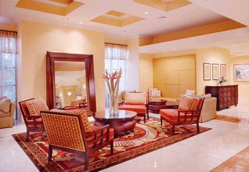 Hotel Palm Gardens Marriott