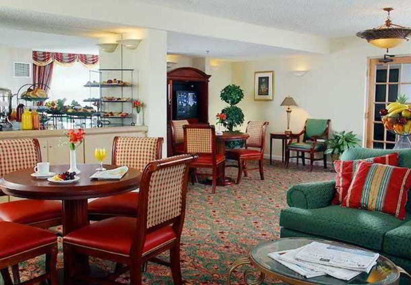 Palm Gardens Marriott Hotel 4*