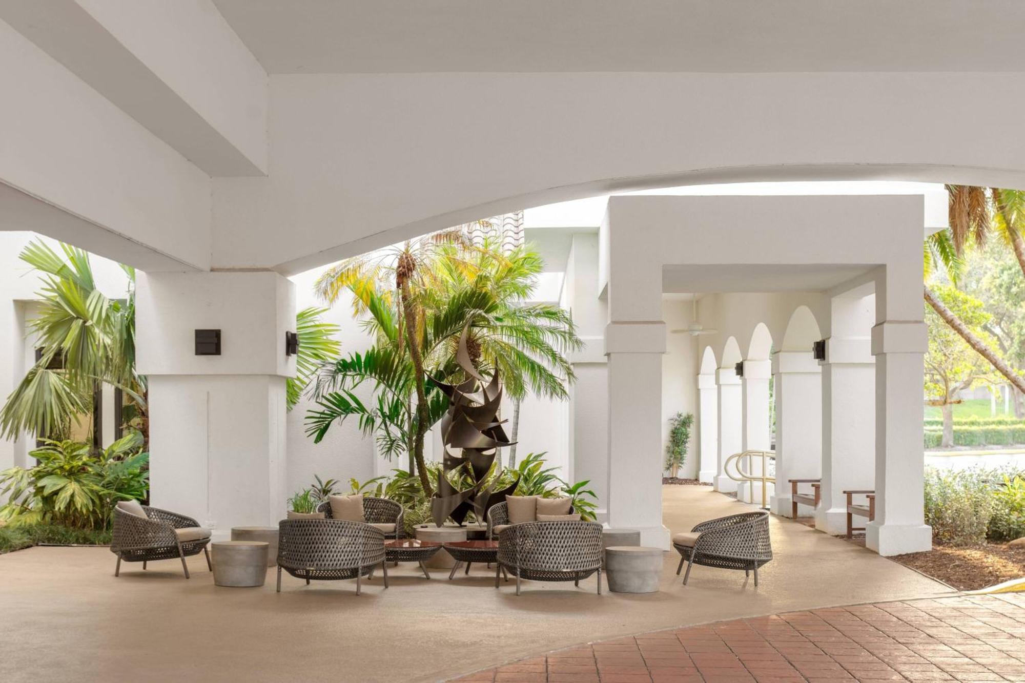 Palm Gardens Marriott Hotel 4*