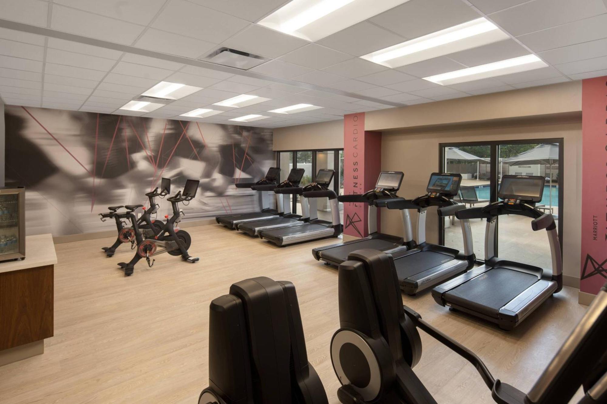 Hotel Palm Gardens Marriott 4*