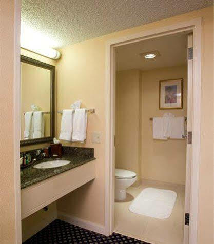 Palm Gardens Marriott Hotel 4*